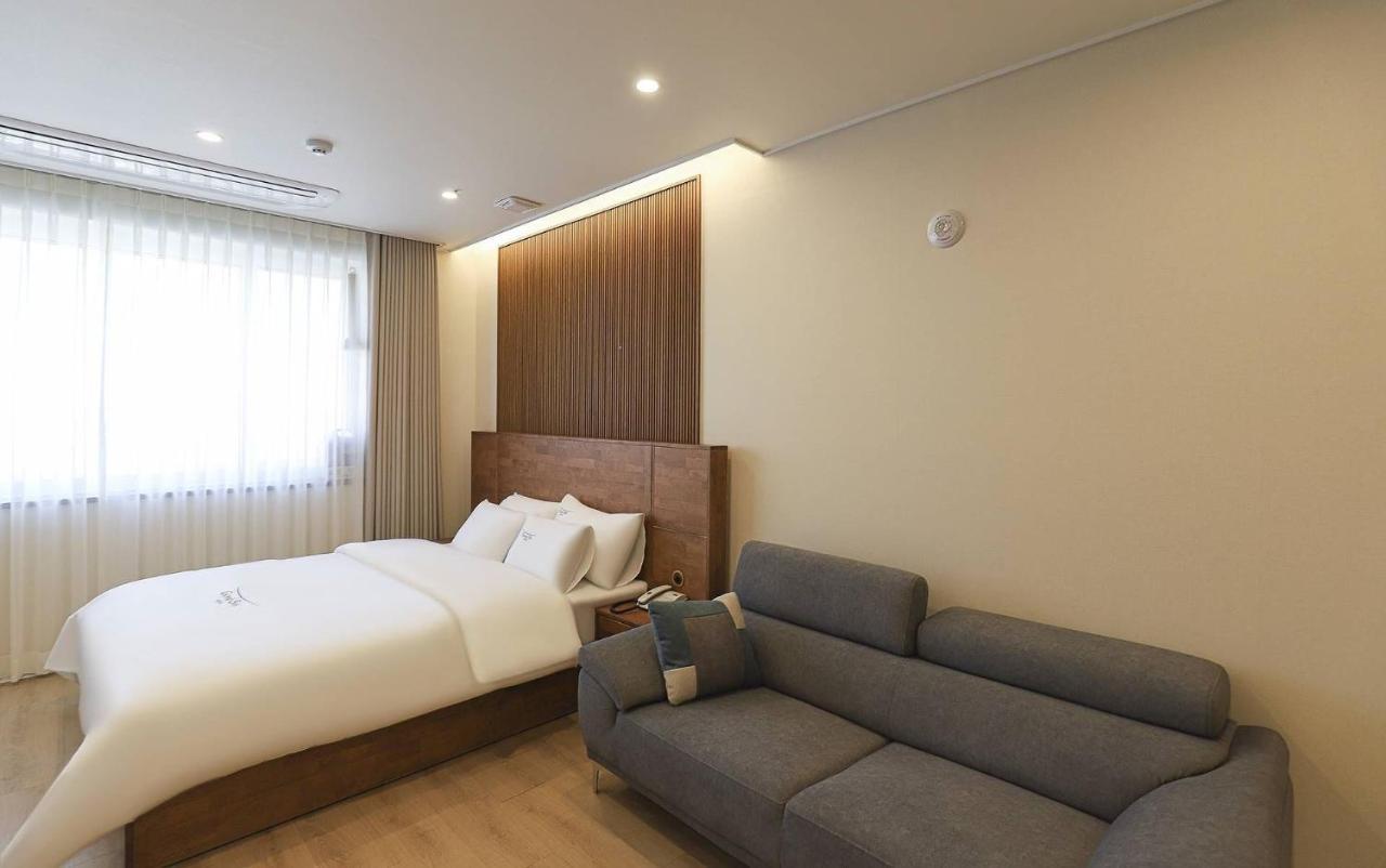 Hotel Grand Bay Boryeong Bagian luar foto