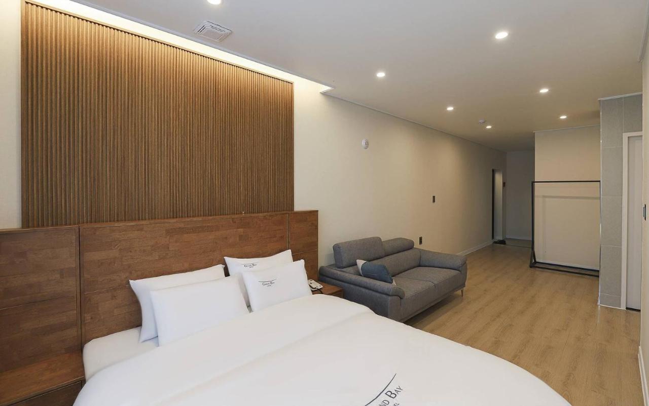 Hotel Grand Bay Boryeong Bagian luar foto