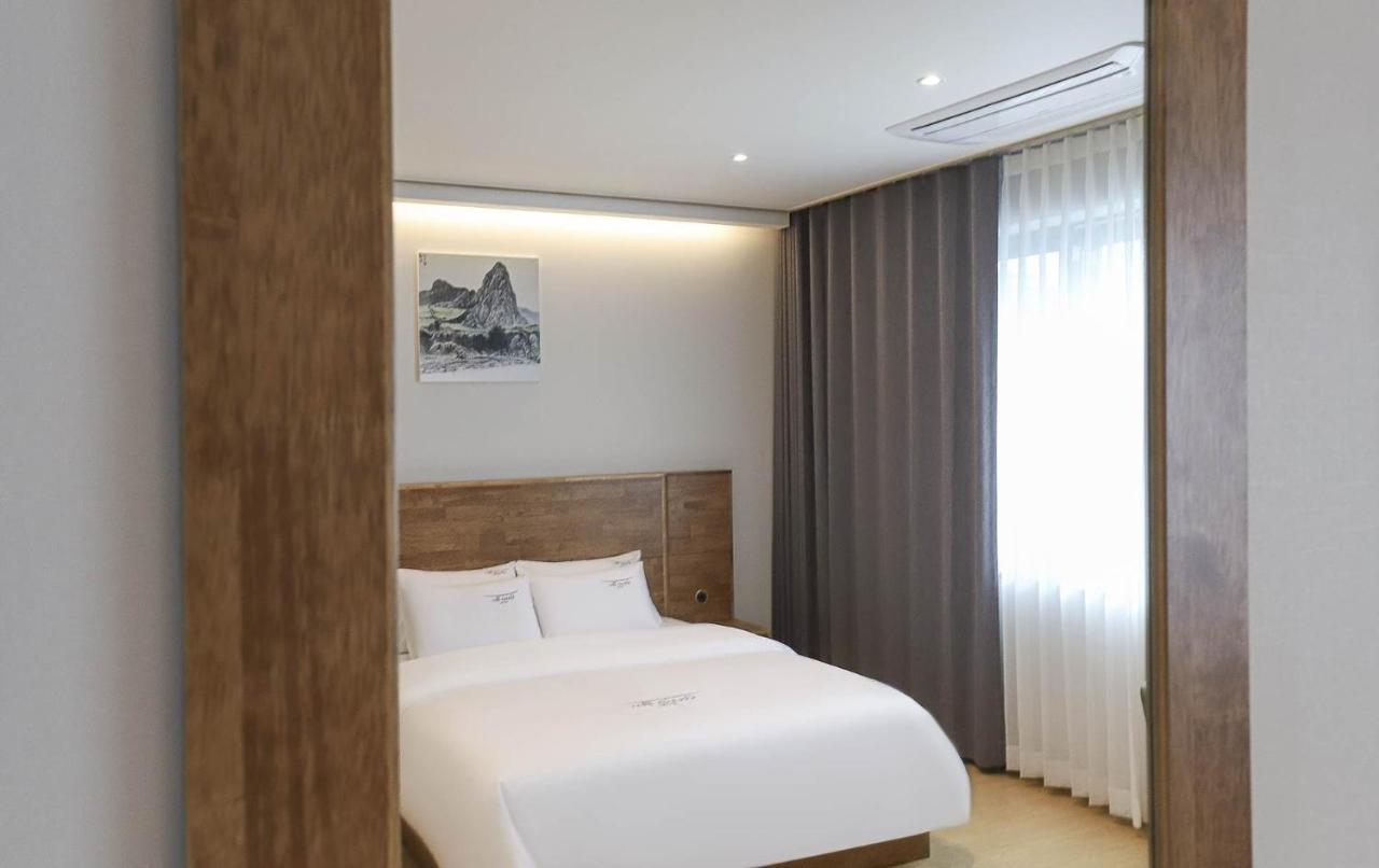Hotel Grand Bay Boryeong Bagian luar foto